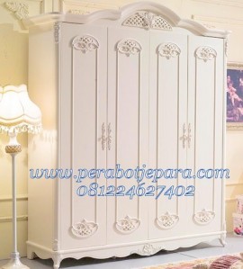Lemari Pakaian Clasic 4 Pintu Ukir Modern